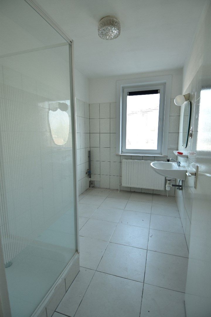Instapklaar 2-slaapkamerappartement met terras te koop in Gullegem-centrum foto 10