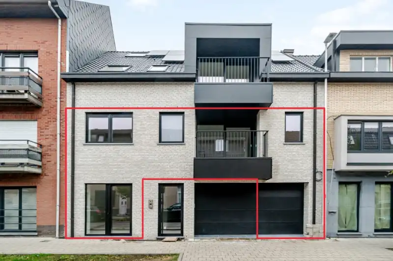 Nieuwbouw APP 1e verdiep  - 2 slpkmrs + bureel/handelsruimte gelijkvloers! foto {{pictureIndex}}
