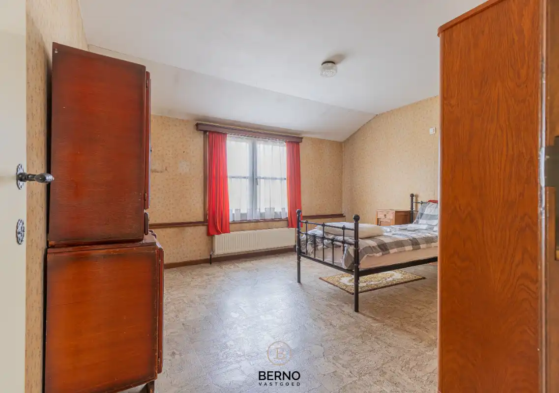 Kloeke rijwoning met garage op topligging nabij het station van Dendermonde. foto 9