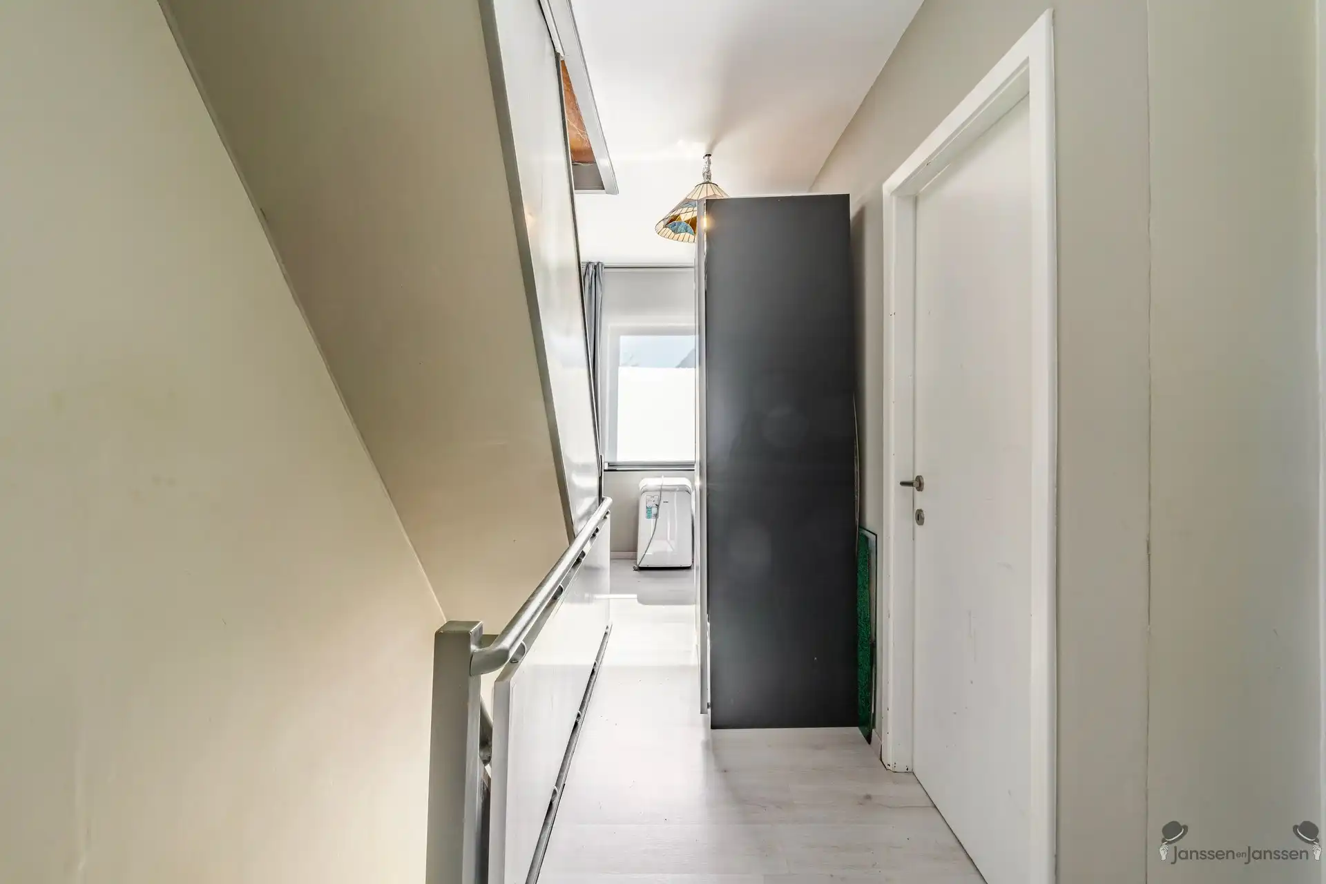 Gerenoveerde woning met 2 slaapkamers en 2 badkamers en in Begijnendijk foto 13