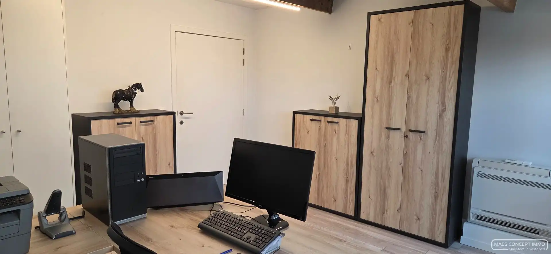 Karaktervol kantoor/praktijkruimte van 132 m² te huur in Waregem foto 19