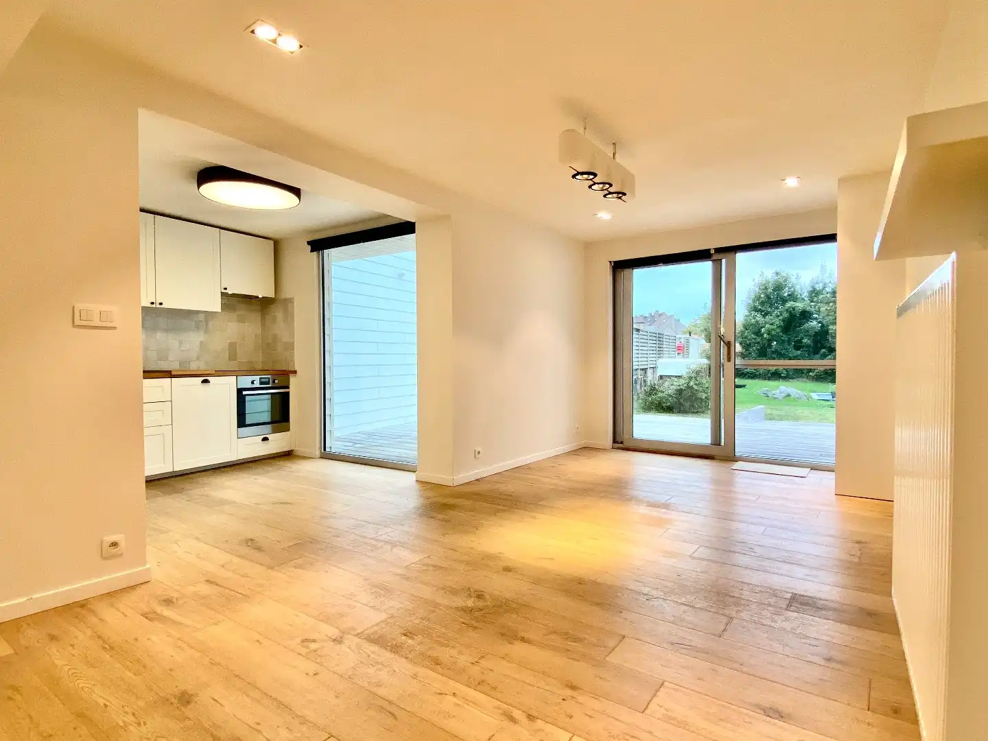 Hedendaagse woning met tuin en 1 slaapkamer te Heule. foto 4