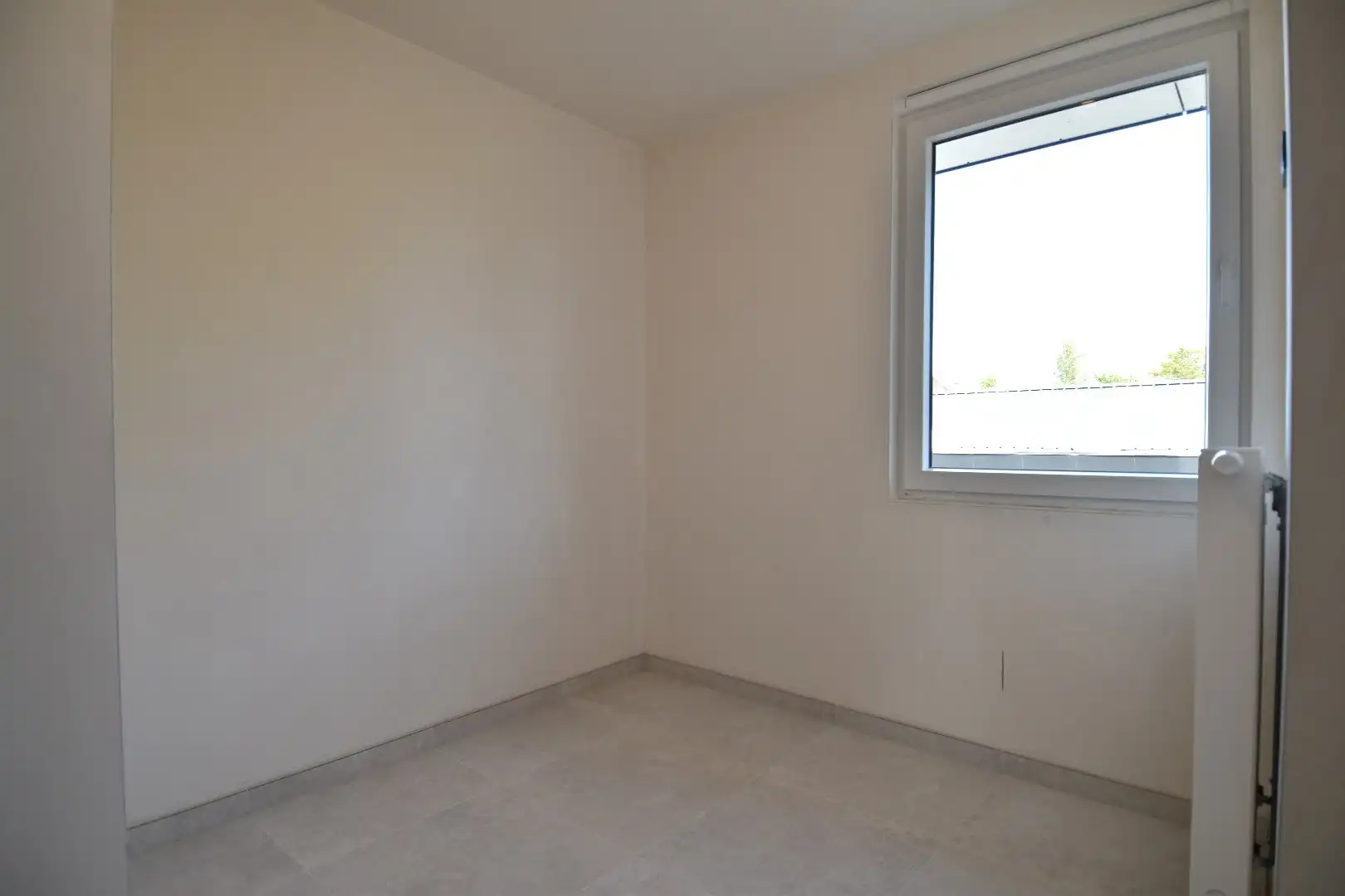 Appartement te koop met 2 slaapkamers en zonnig terras in Helkijn foto 14