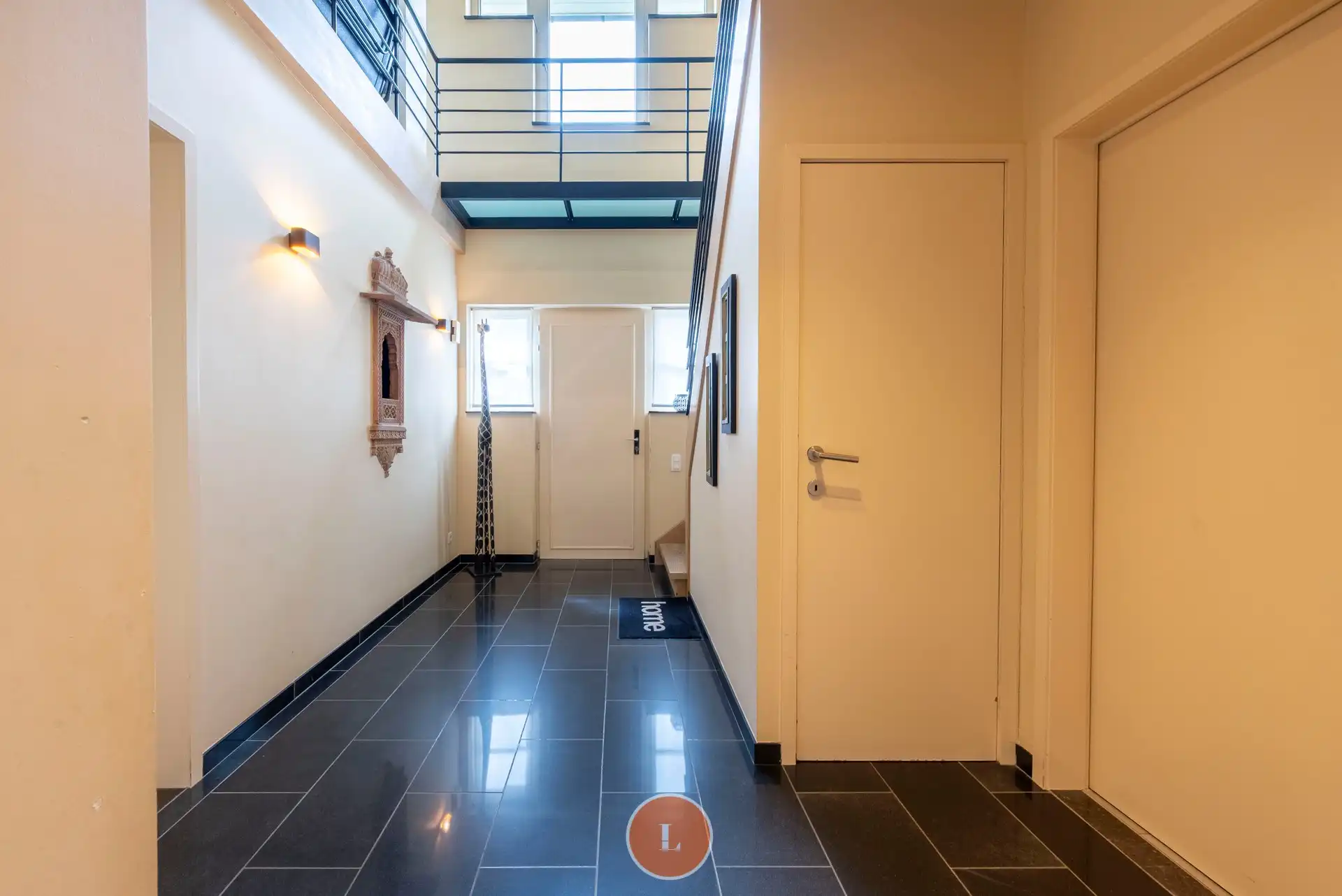 Prachtige villa met praktijkruimte en zonnepanelen op toplocatie in Menen foto 11