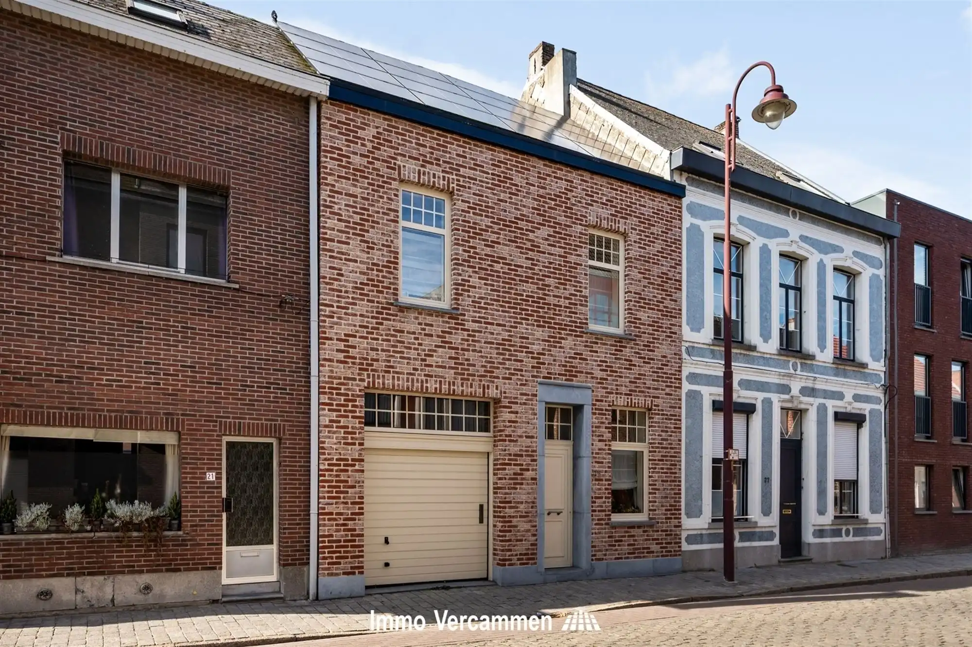 Hoofdfoto van de publicatie: Verrassend ruime woning met 5 slpks te Duffel