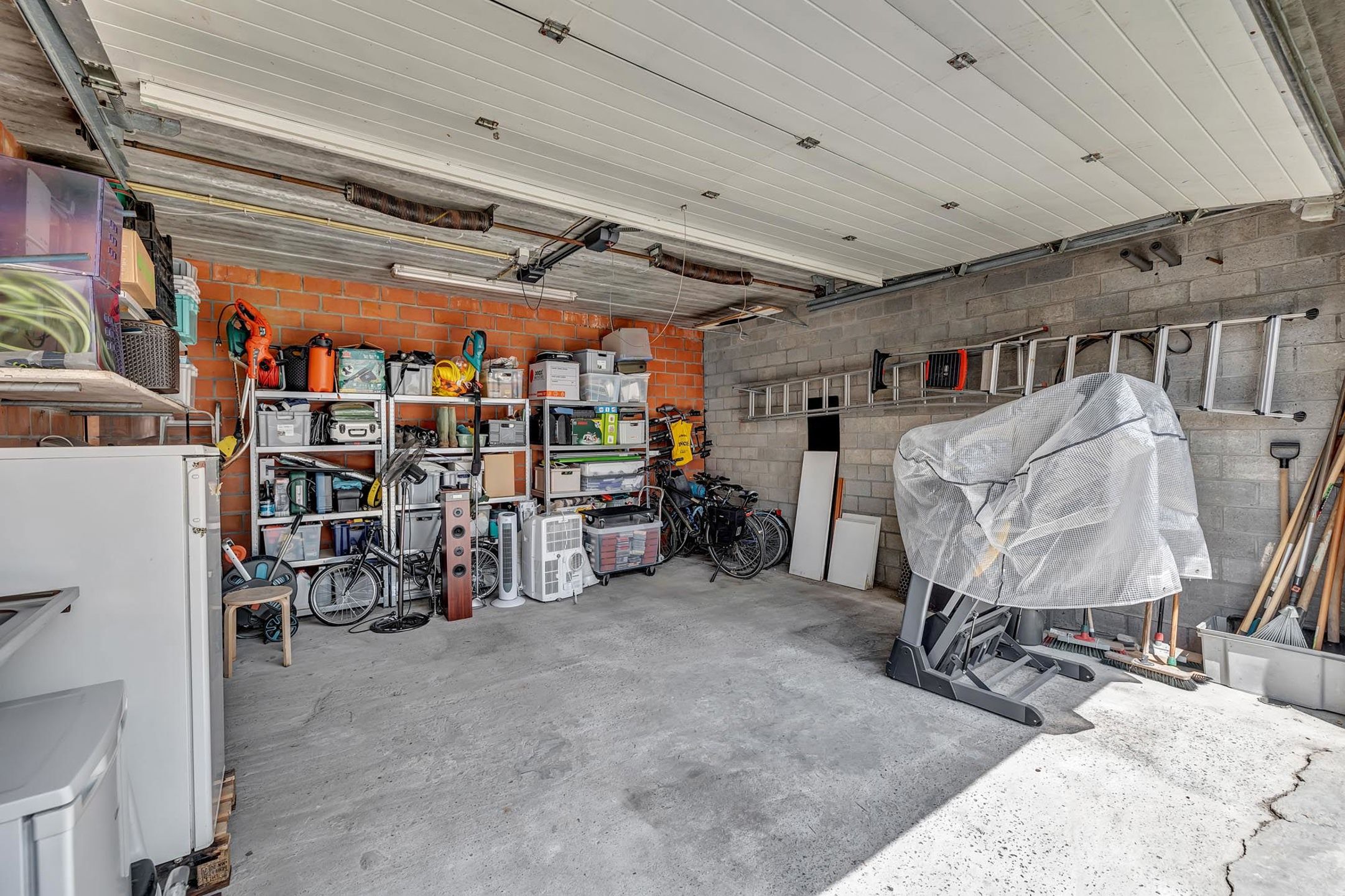 Gezellige, instapklare HOB met garage en tuin foto 29
