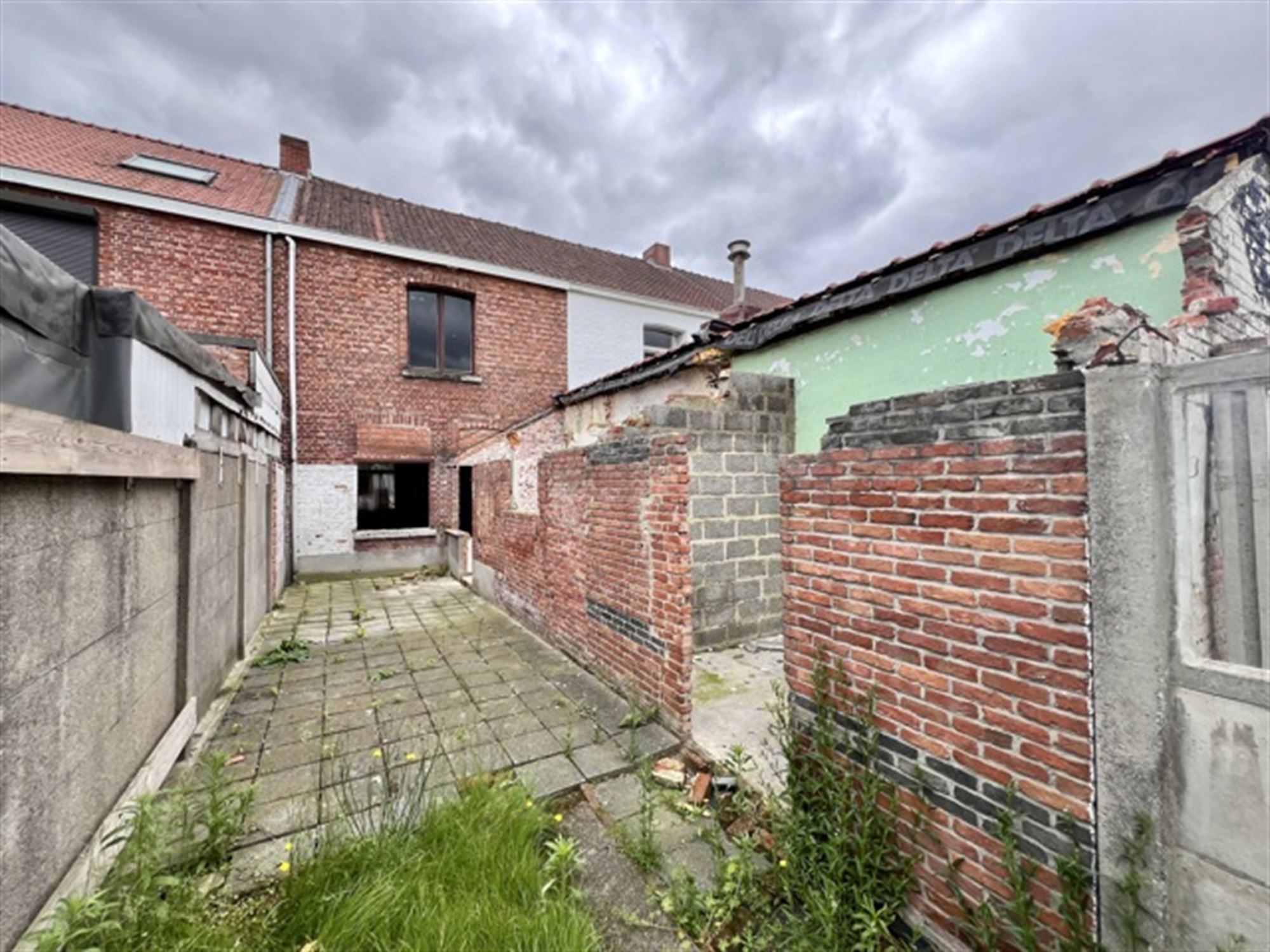 Te renoveren stadswoning met 4 slaapkamers foto 10