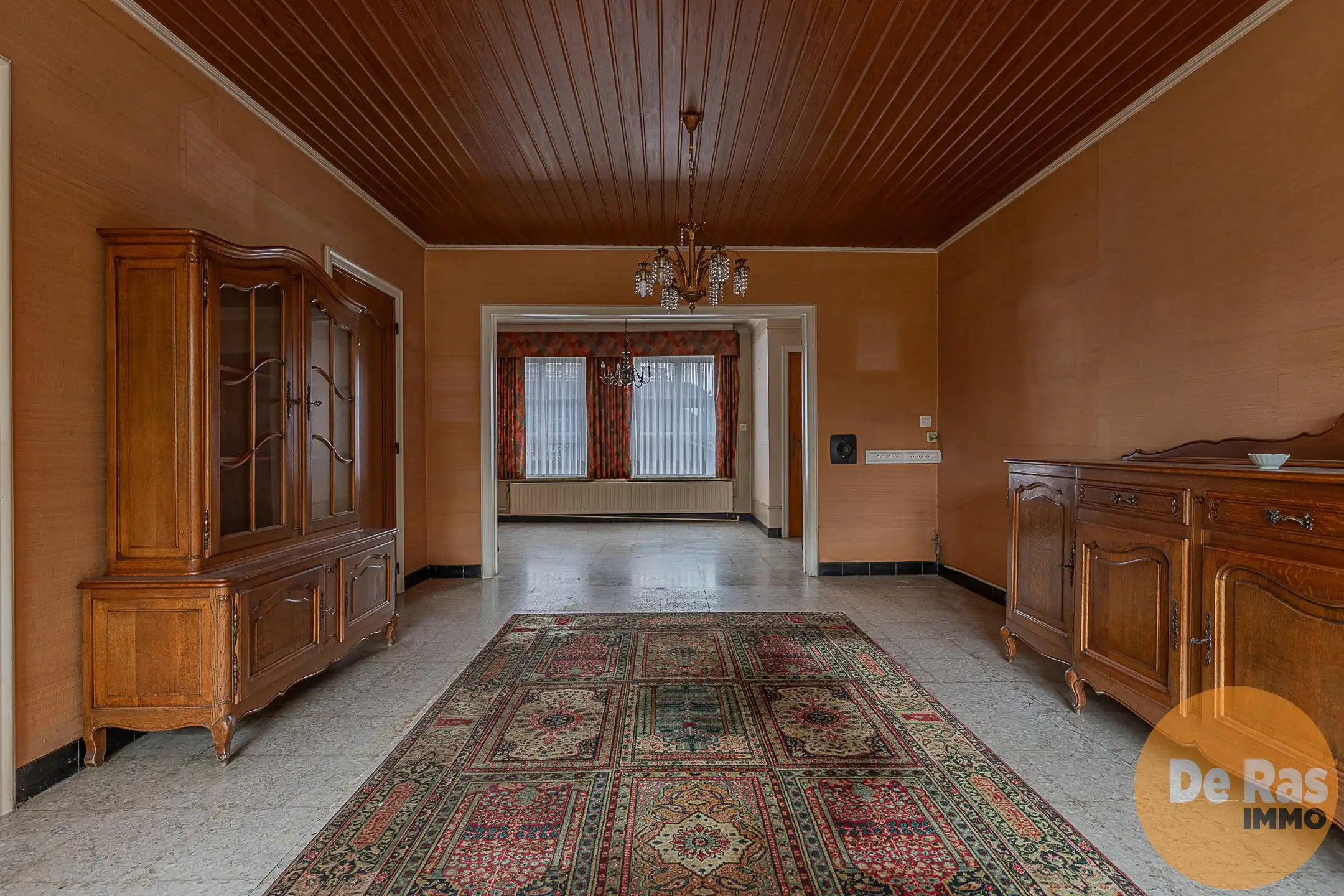 WETTEREN - Solide, te renoveren woning met 4 kamers en tuin foto 8