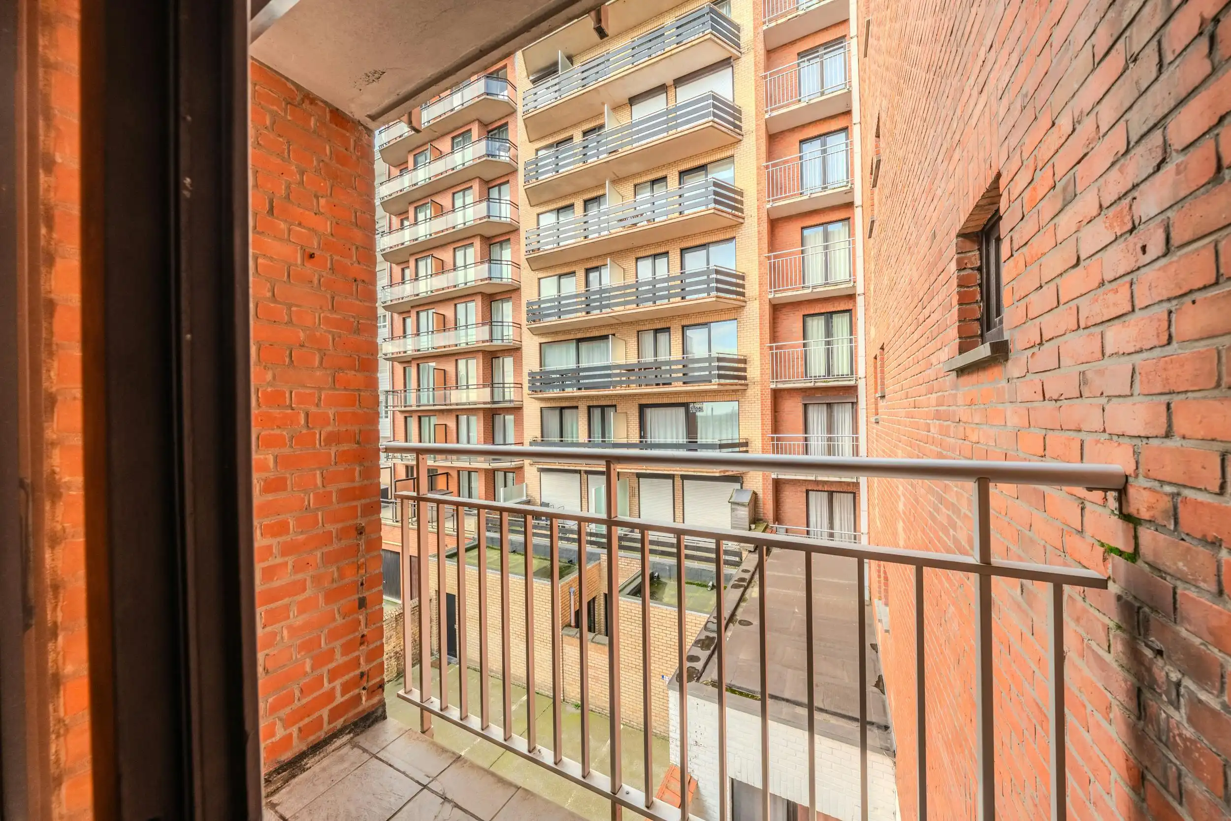 Tweeslaapkamer appartement met open zicht op de duinen! foto 18