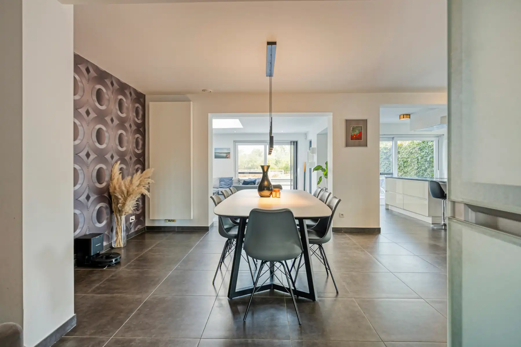 Unieke ruime woning met praktijkruimte + 5(6)slpkmrs op 25 a foto 6