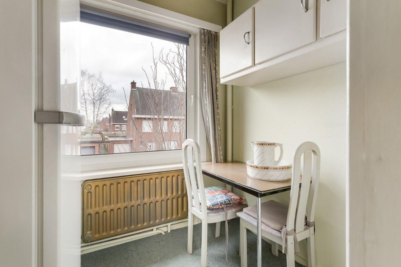 Te moderniseren woning met 3 slpk. en west-tuin foto 17