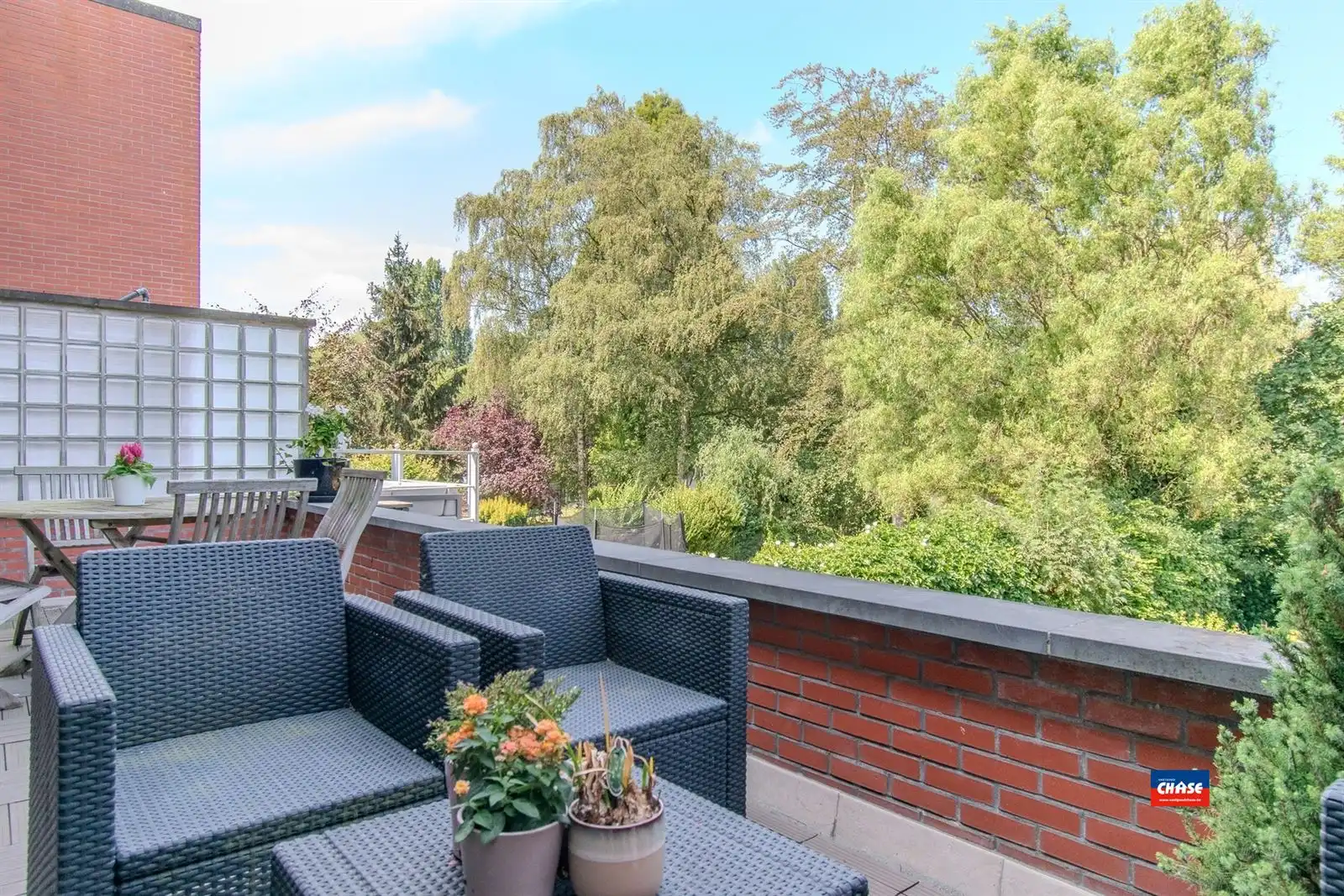 Rustig gelegen Bel-étage met drie slaapkamers, oprit, garage en een grote tuin  foto 4