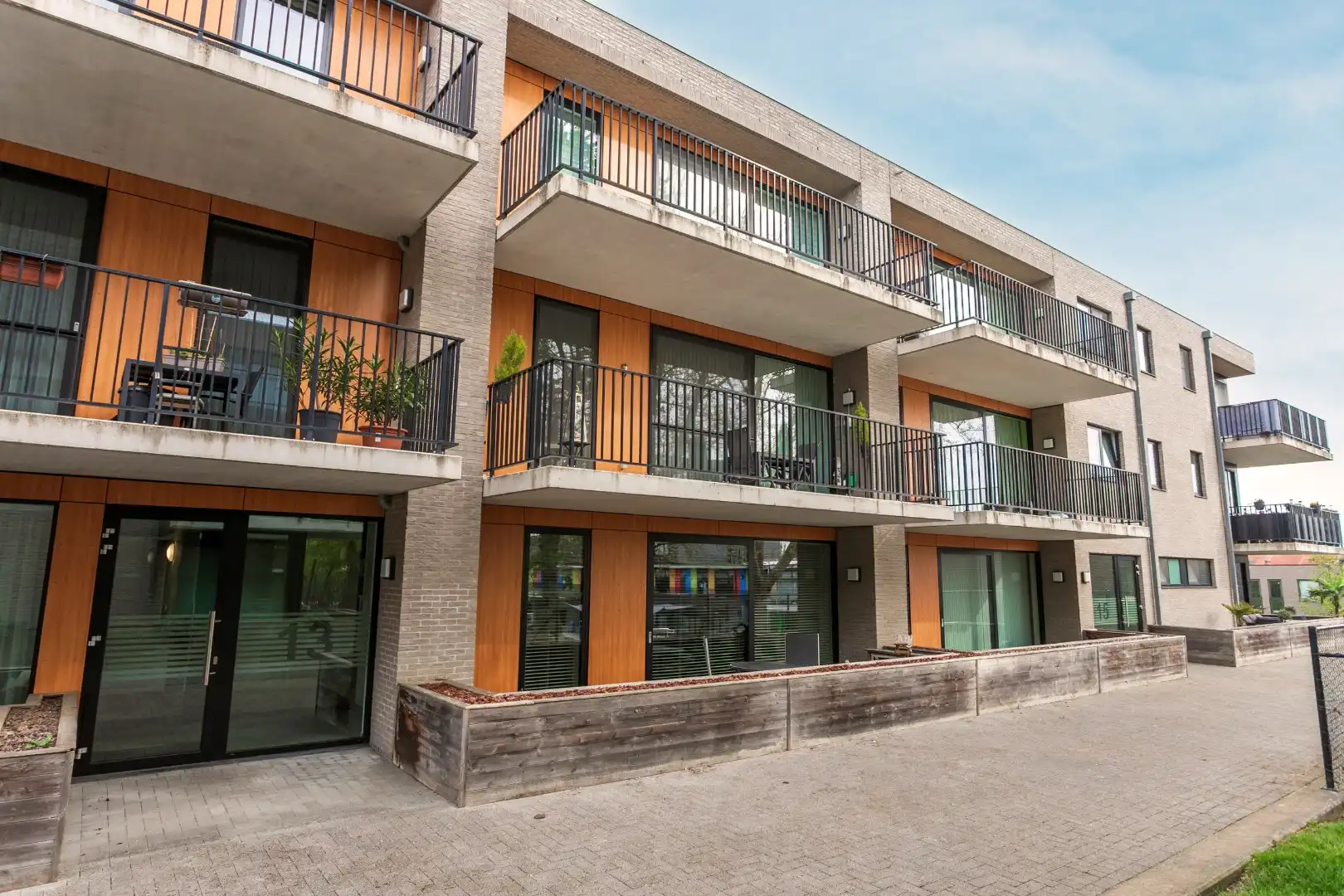 Instapklaar en energiezuinig gelijkvloers appartement met 2 SLPKS, tuin en terras foto 15