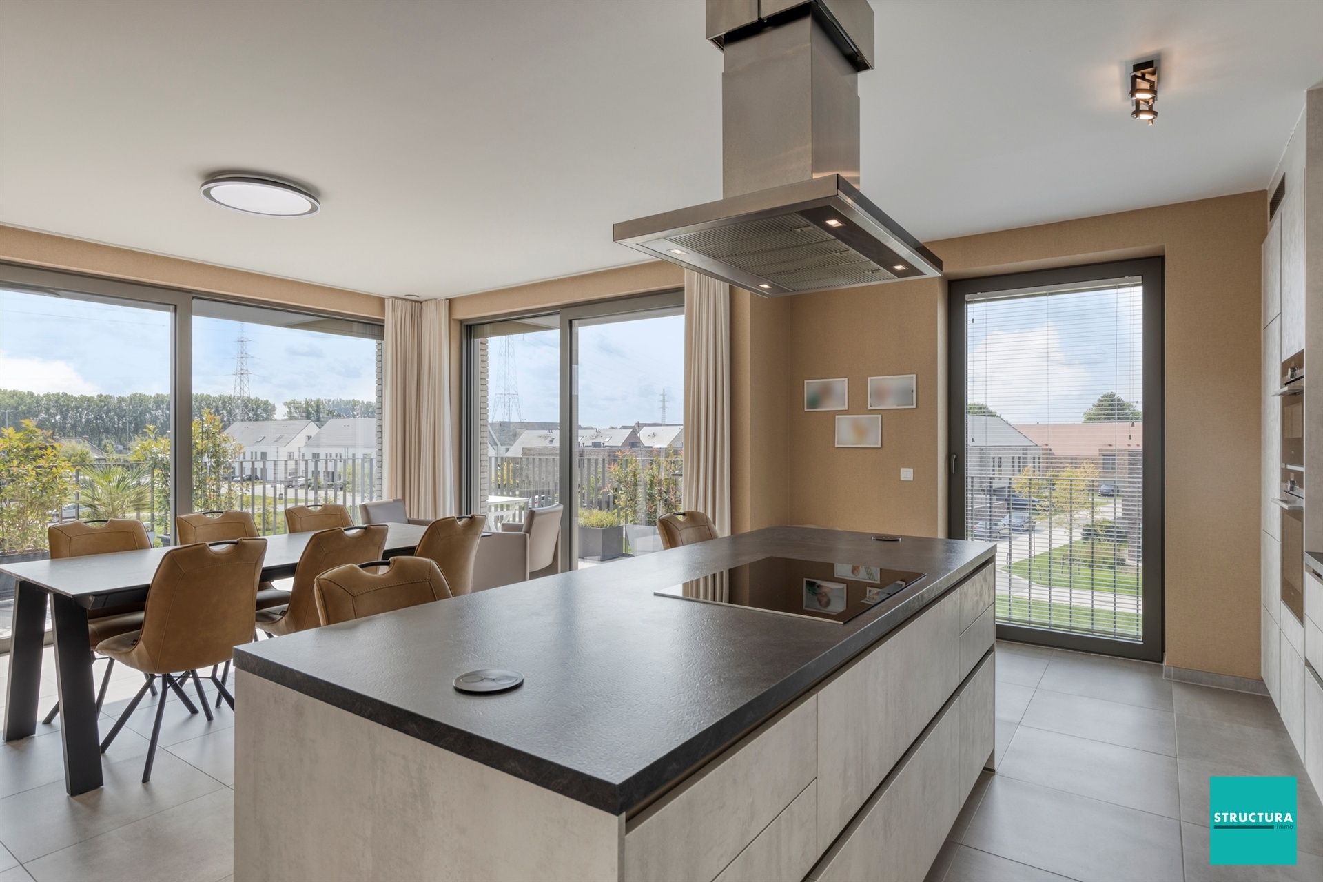 Stijlvol en energiezuinig penthouse met 3 kamers en staanplaats foto 10