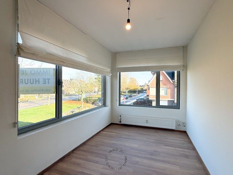 Ruime bel-etagewoning met 3 slaapkamers, tuin en garage foto 17