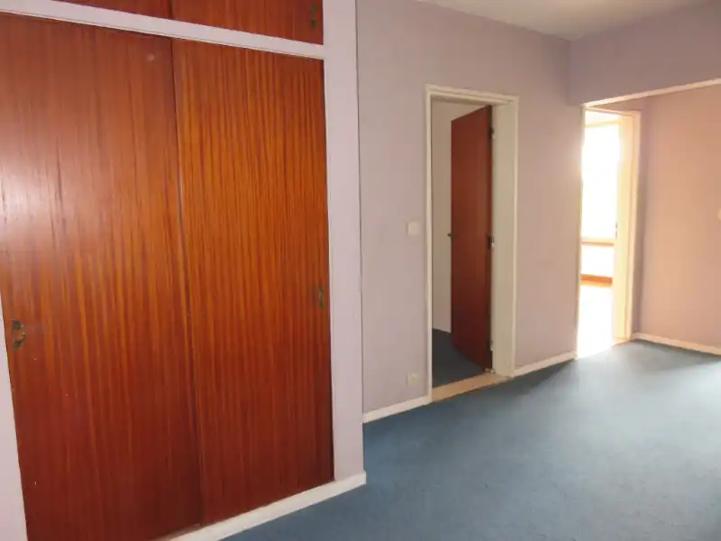 Ruim appartement met 3 slk foto 2