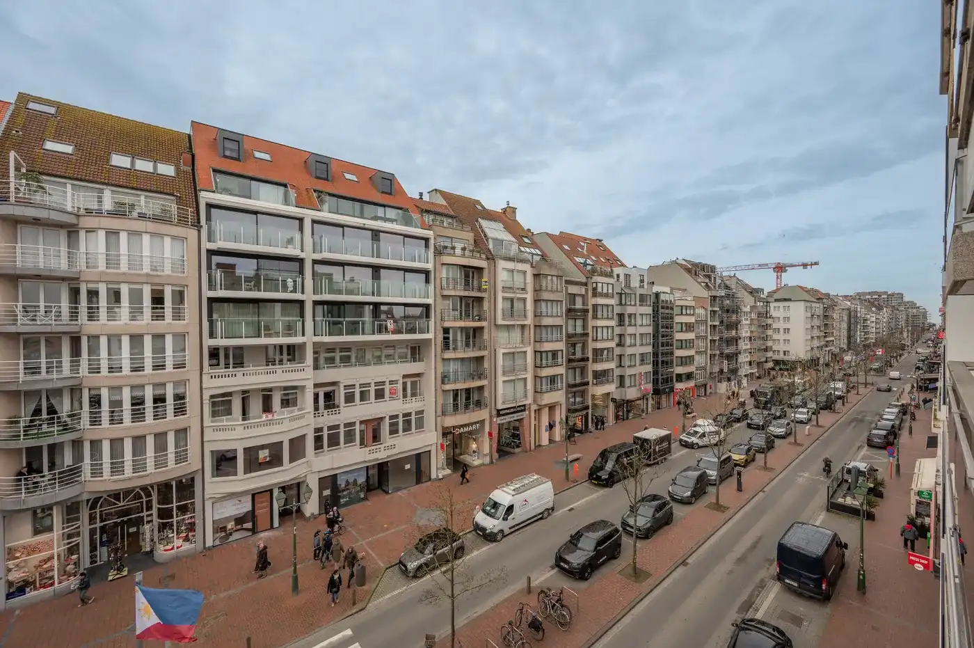 Prachtig gerenoveerd 2-slaapkamerappartement op de Lippenslaan in Knokke foto 15