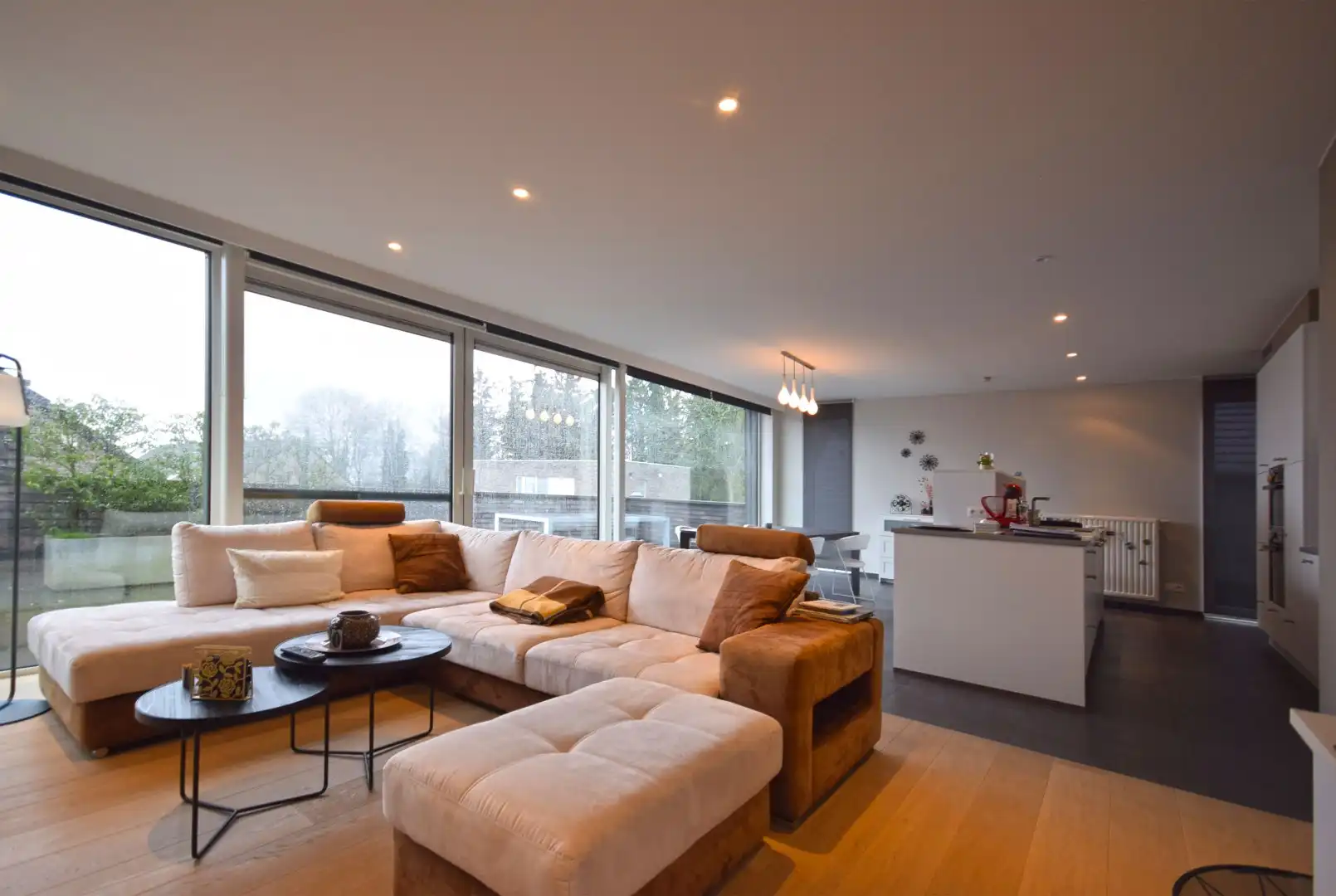 Recent & instapklaar appartement in het centrum Hooglede  foto 2