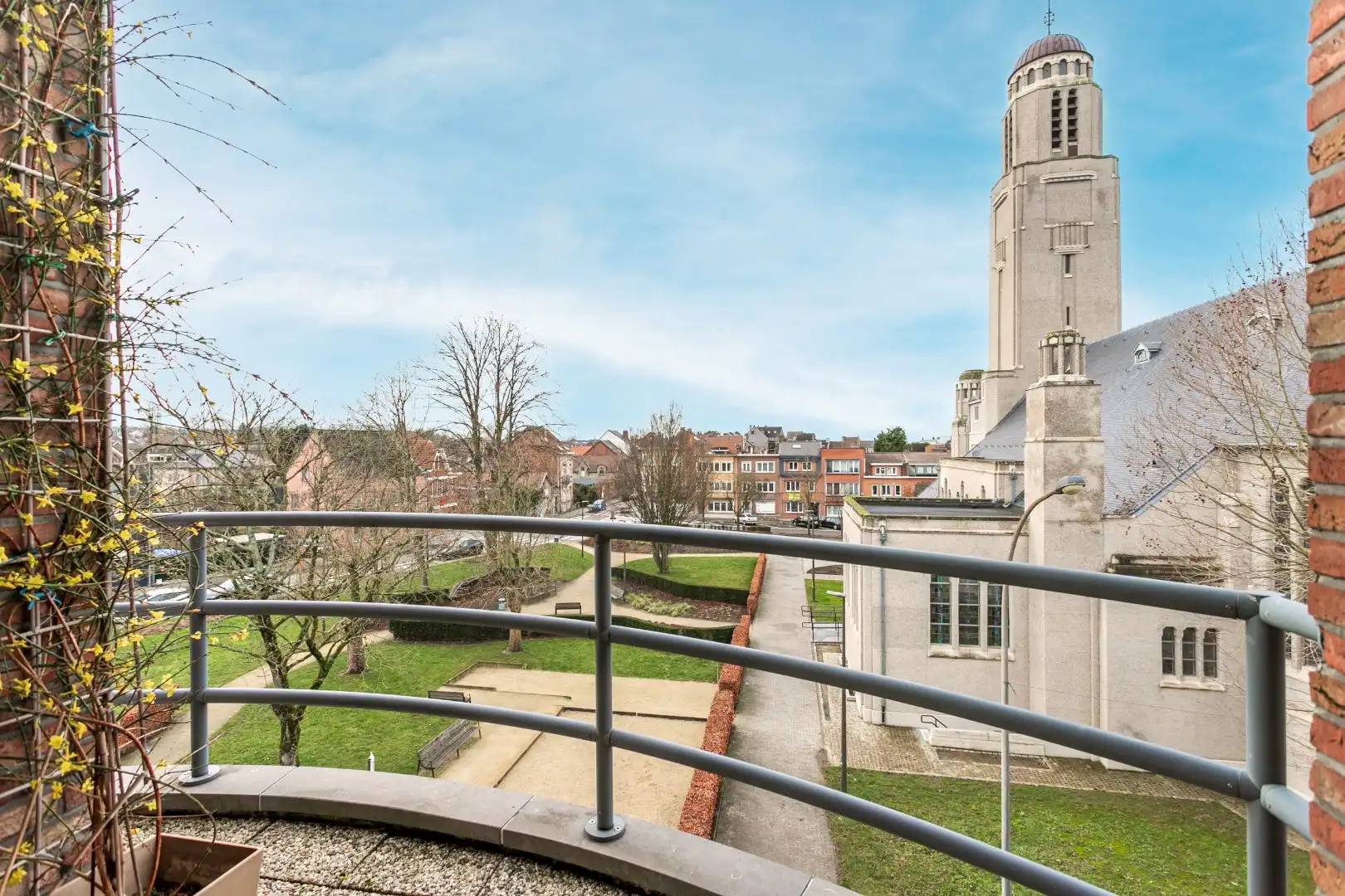 Instapklaar en energiezuinig penthouse  3 slpks., 2 badk., kelder en 2 autostpl. foto 15