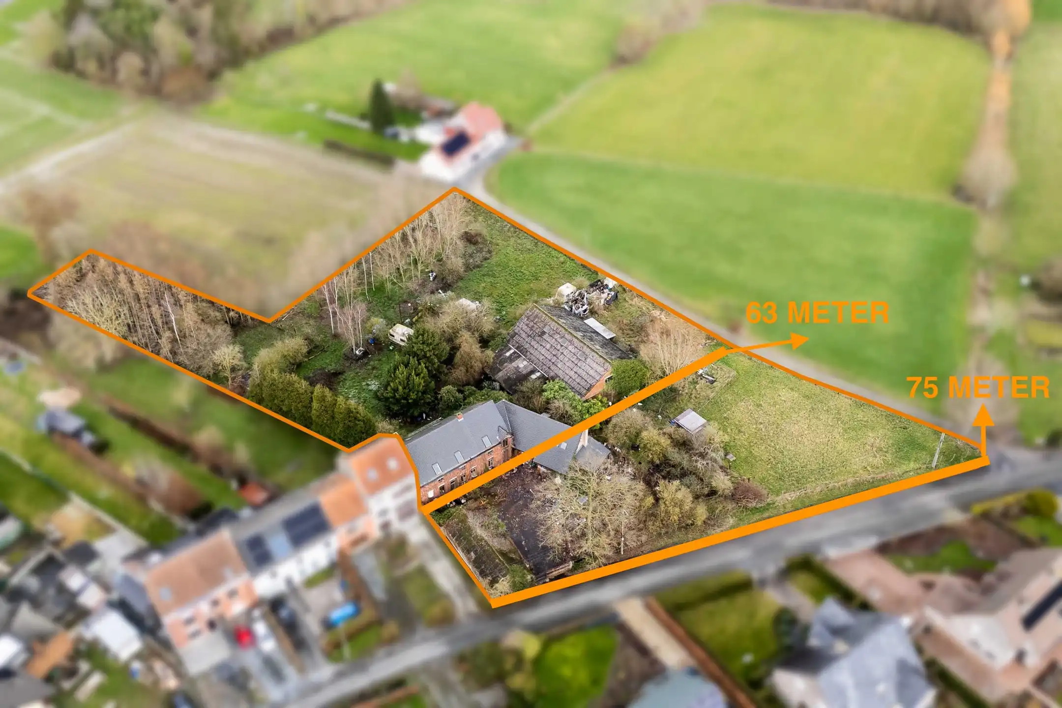 Projectgrond te koop met een oppervlakte van 6.850 m² foto {{pictureIndex}}