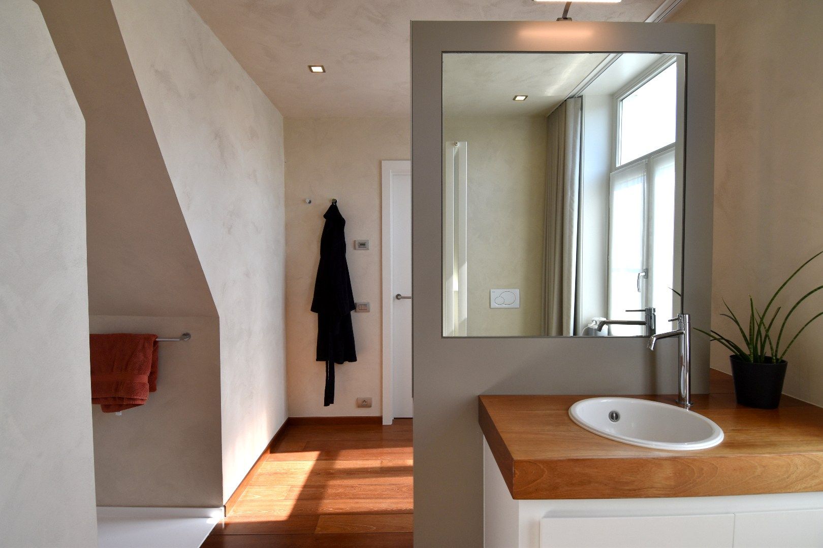 Unieke herenwoning met 5 slaapkamers, zonnige tuin én zwembad op perceel van 738 m² te koop in Kooigem foto 15