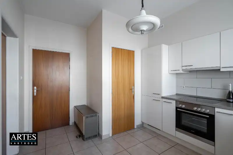 Appartement met 2 slaapkamers in hartje Genk foto 8