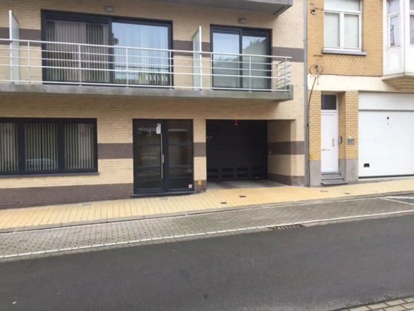 Te koop:garage/parkeerplaats met autolift te Middelkerke foto 7