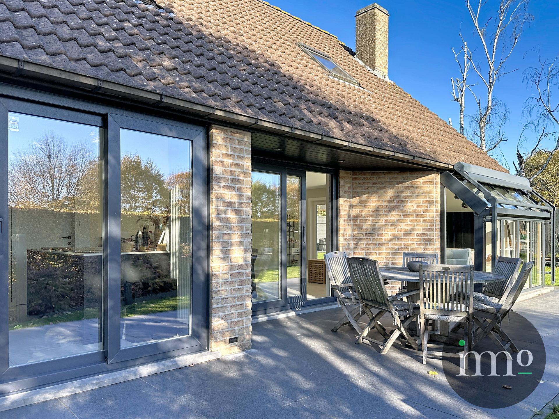 Gerenoveerde villa met tuin en 3/4 slaapkamers foto 3