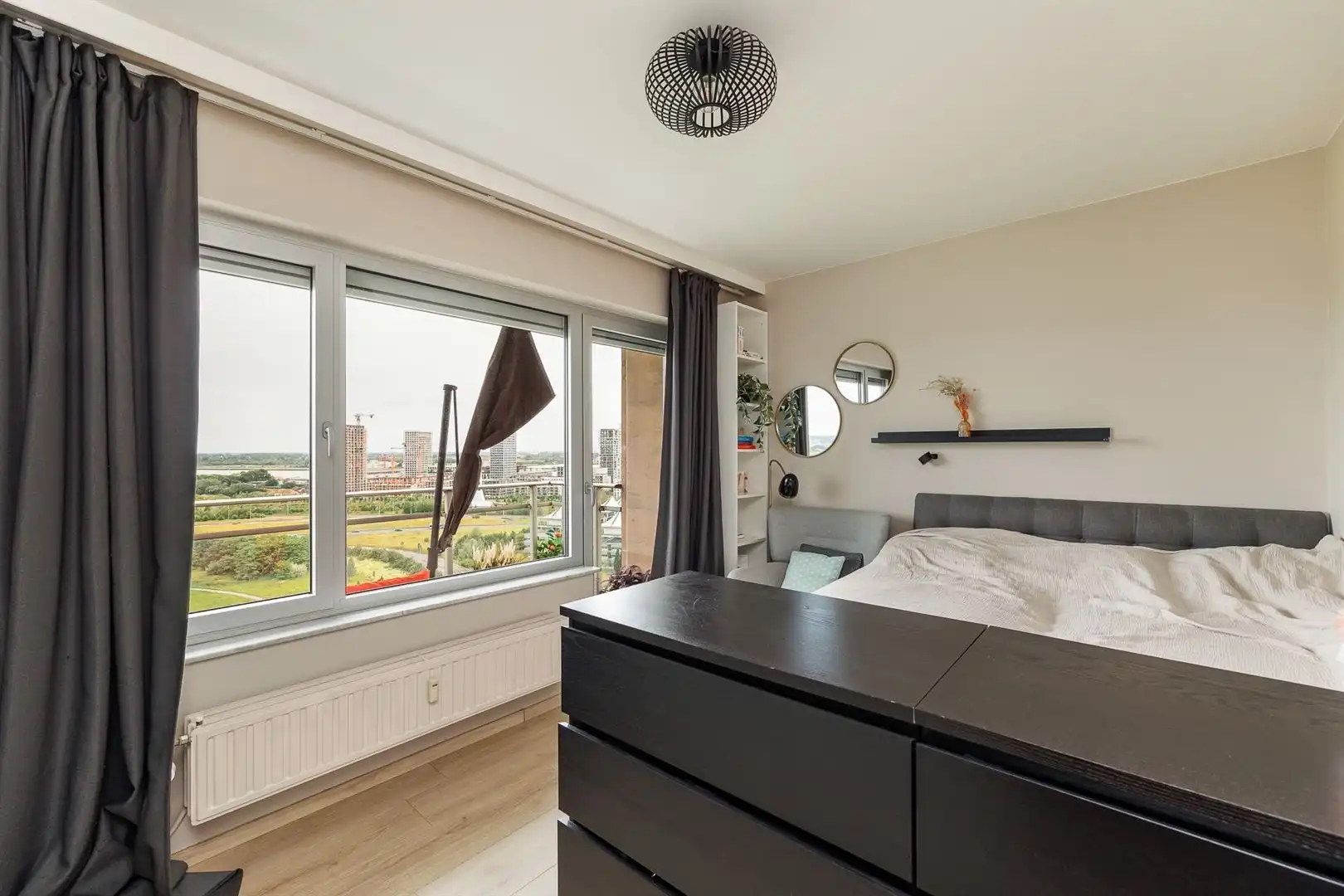 Recente renovatie met adembenemende zichten foto 14