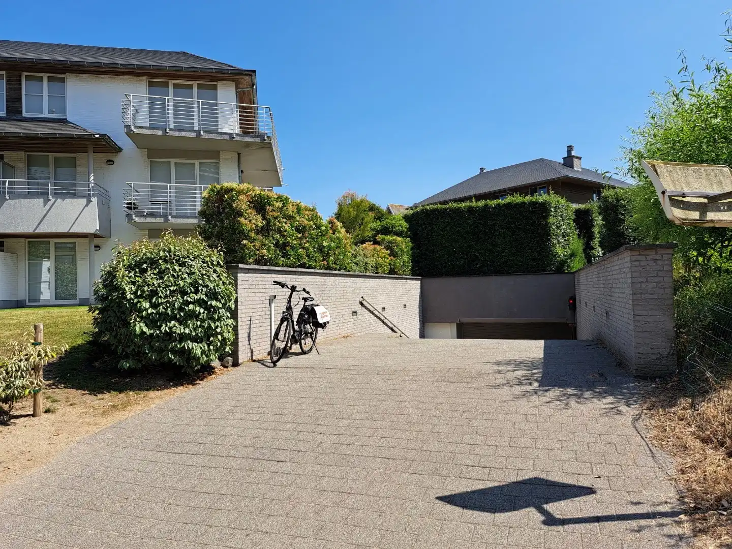 Garage te koop Oostendelaan 8 - - 8670 Koksijde