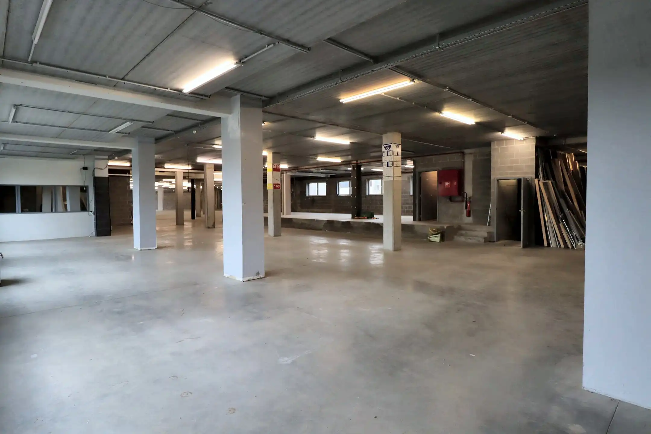 Handelspand 1.830 m² aan invalsweg Puurs foto 5