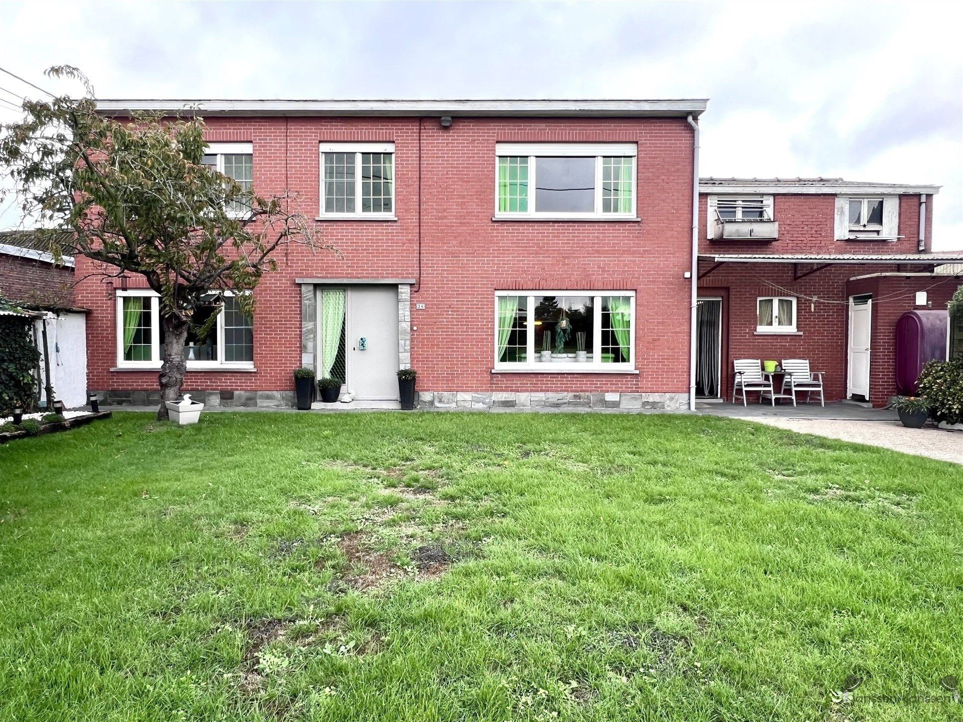 Te renoveren vrijstaande woning foto 16