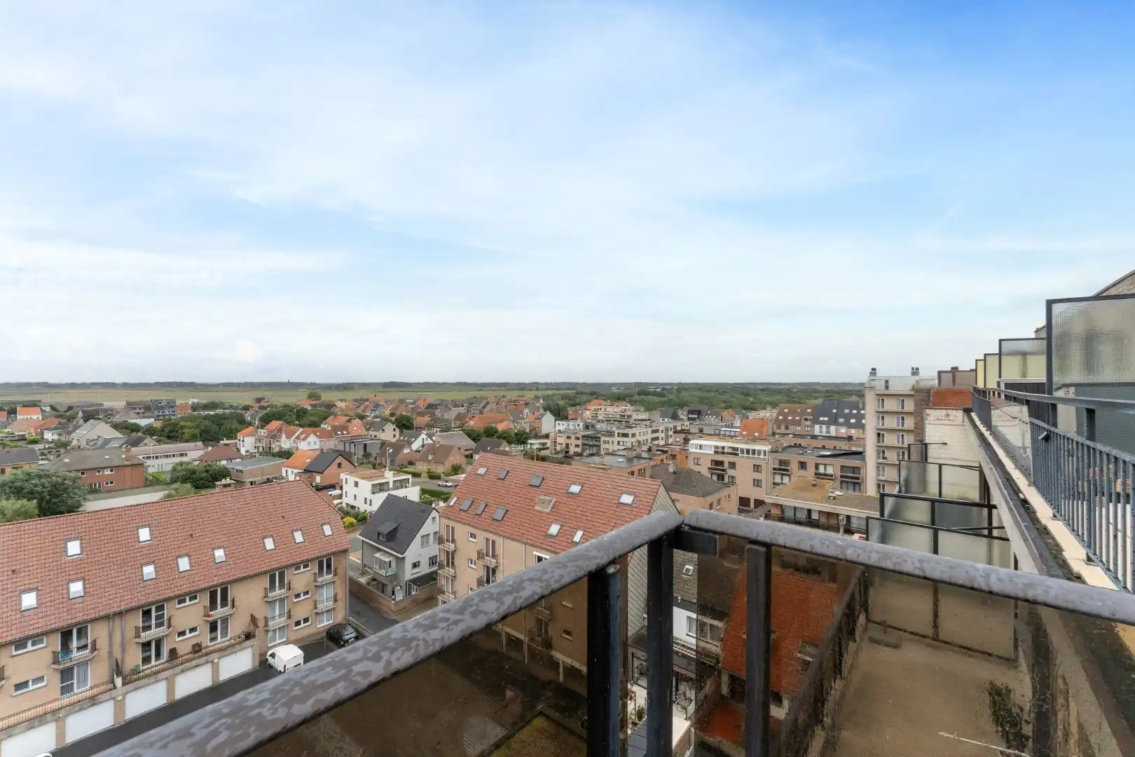 Penthouse met adembenemend zeezicht van maar liefst 10 meter breed en royale terrassen! foto 20