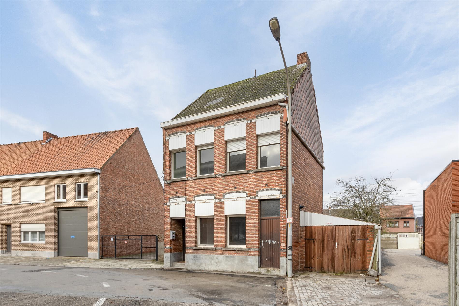 Te renoveren woning op een gunstige locatie in het centrum van Mol. foto 25