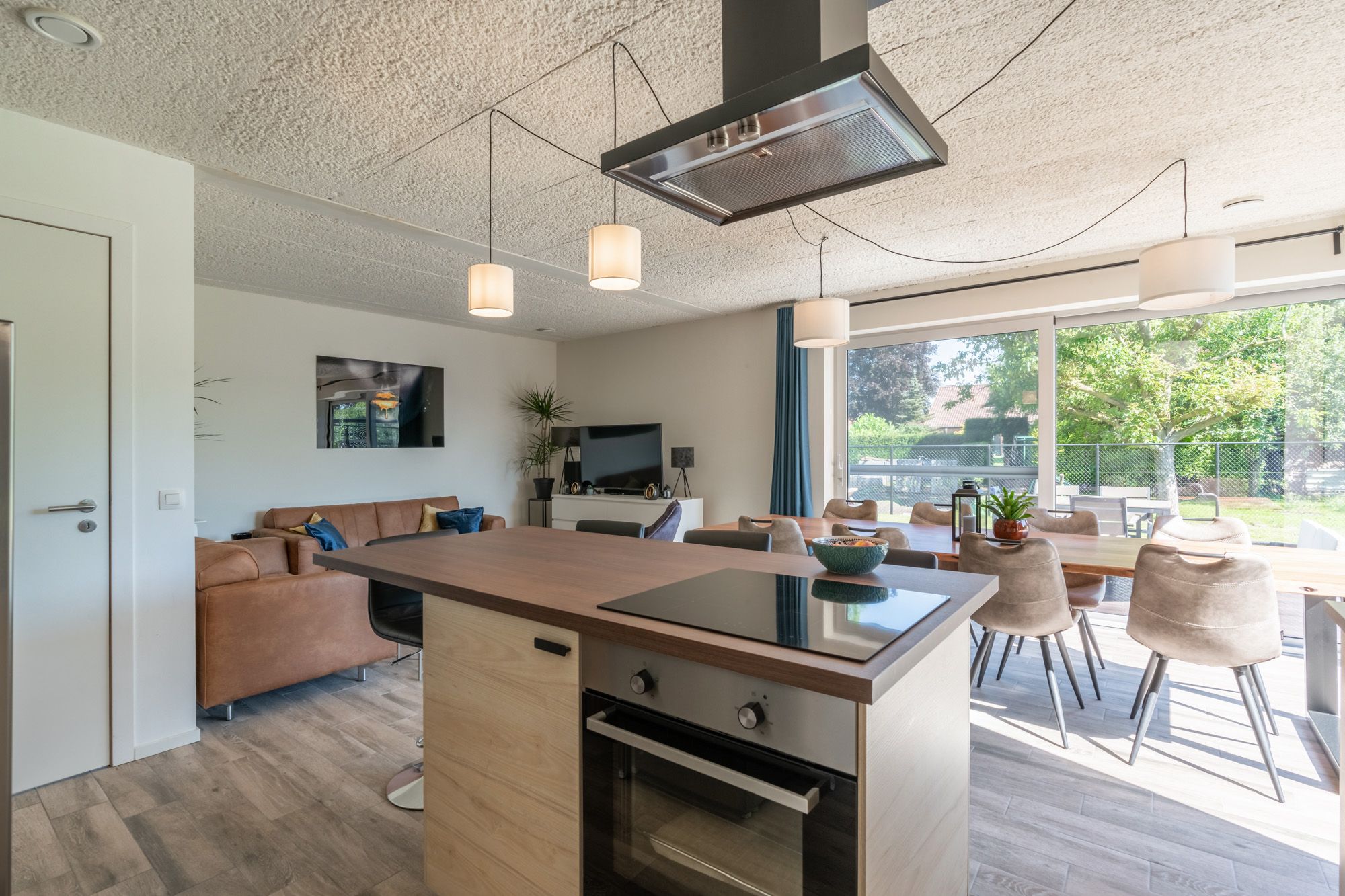 MODERNE VRIJSTAANDE EN ENERGIEZUINIGE BEN-WONING IN EEN VERKEERSLUWE NIEUWBOUWVERKAVELING NABIJ HET CENTRUM VAN WIJCHMAAL, PEER OP EEN PERCEEL VAN 4A 3CA – DE WONING OMVAT EEN HEERLIJKE OPEN LEEFRUIMTE MET VEEL LICHTINVAL, EEN GOED UITGERUSTE KEUKEN MET AANSLUITEND TOEGANG TOT HET TERRAS, 3 KNAPPE SLAAPKAMERS EN 2 BADKAMERS WAARVAN 1 MET ZEER RUIME INLOOPDOUCHE –VERKOOP ONDER REGISTRATIERECHTEN!! -  foto 13