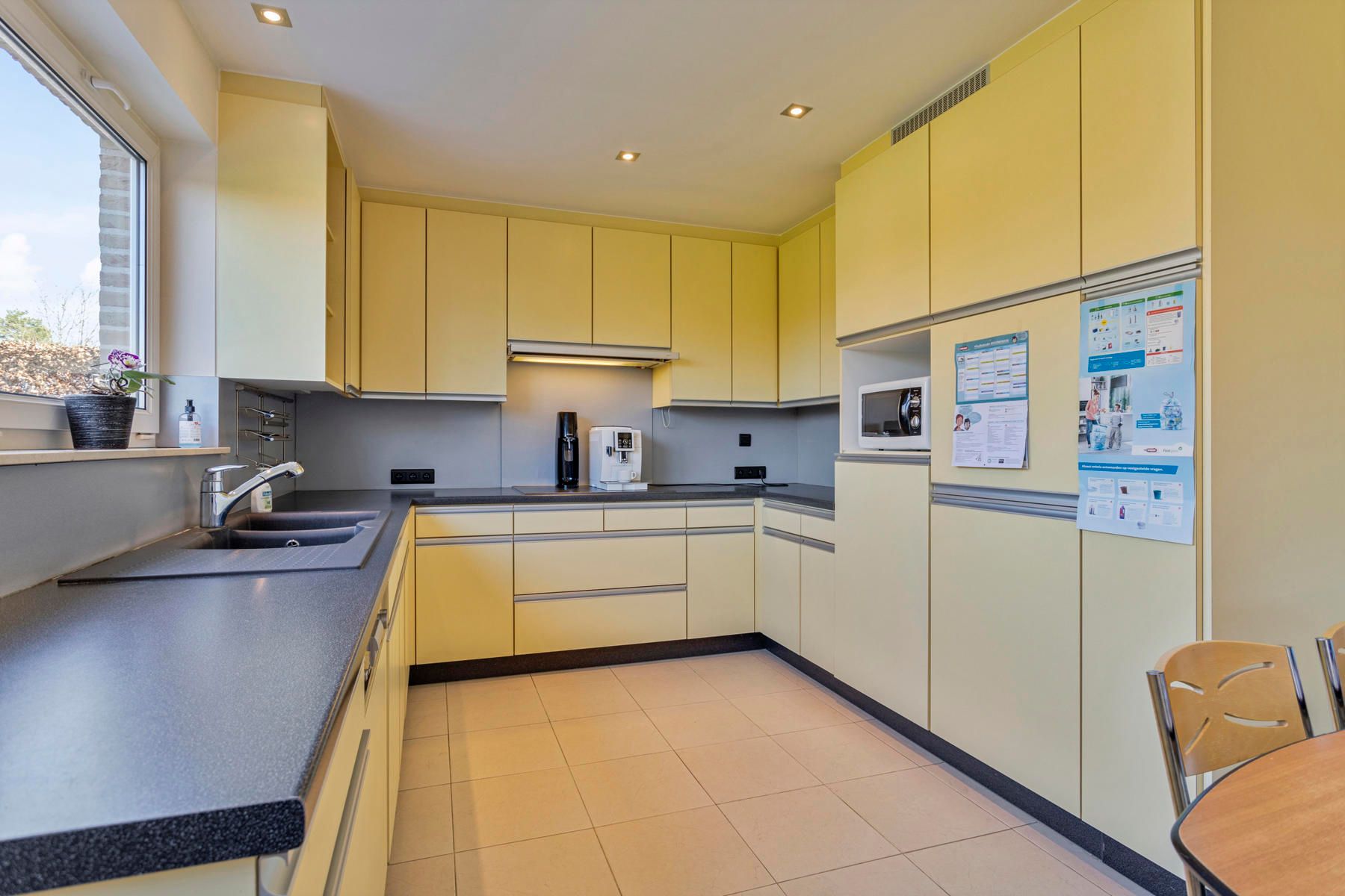 Ruime instapklare villa met 5 slaapkamers te BEGIJNENDIJK foto 7