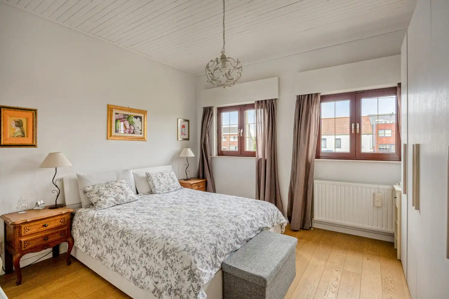 Statige en uitzonderlijk ruime woning op prachtig perceel met uniek groen uitzicht foto 7