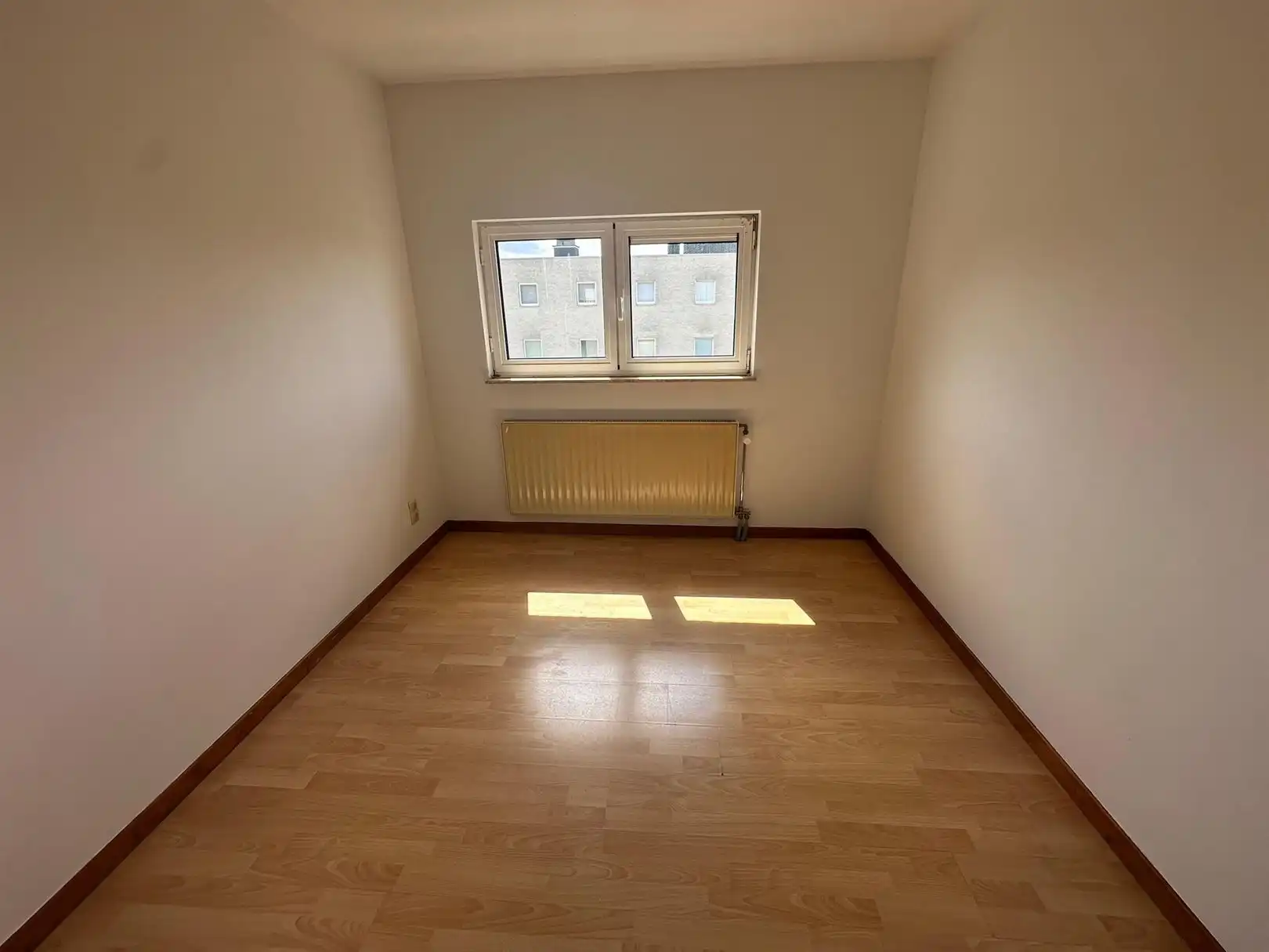 Appartement met 2 slp's, mooi terras en moto staanplaats foto 6