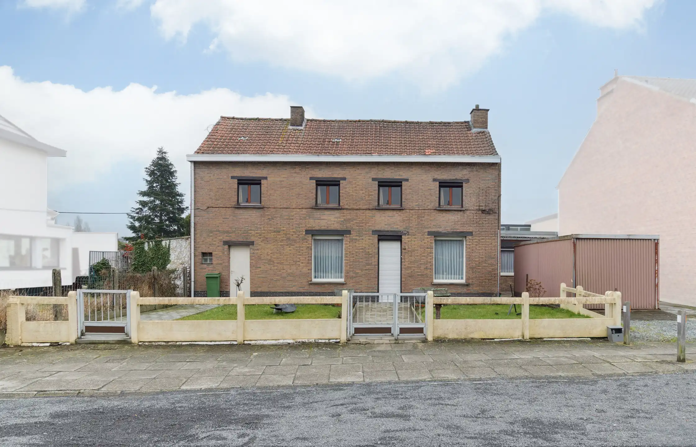 Hoofdfoto van de publicatie: Charmante woning met renovatiepotentieel 