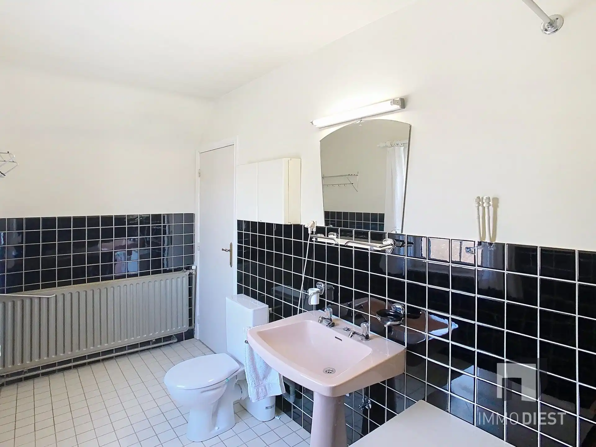 Karaktervolle woning op 13a foto 21