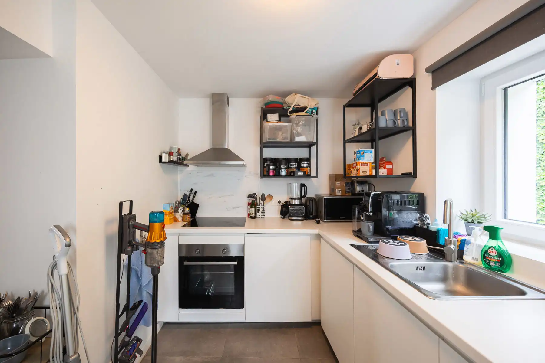 Leuke woning in rustige straat foto 3