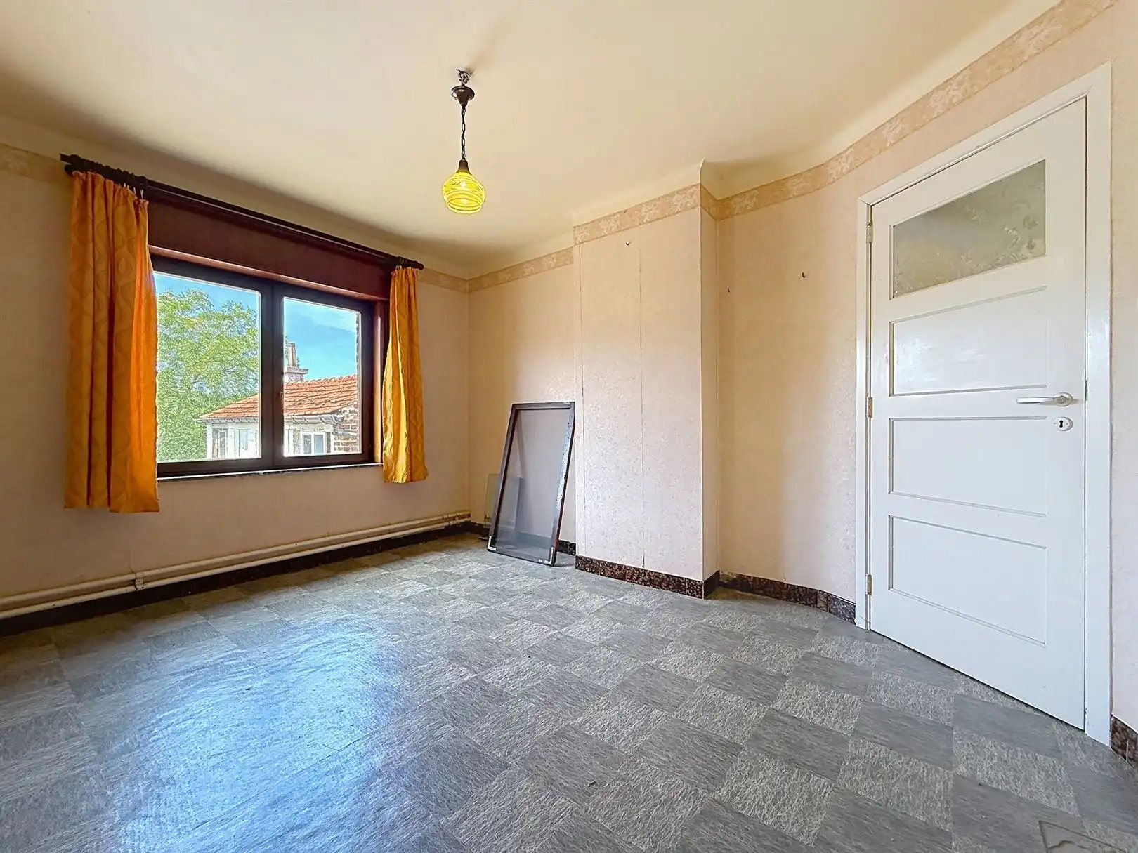 Te renoveren woning met 3 slpks en zolder, tuin, 12a 06ca foto 24