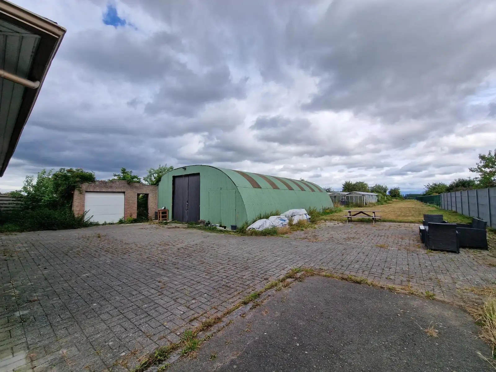 Bungalow 3 slpks met loods en serre op 50 are te Tienen foto 11