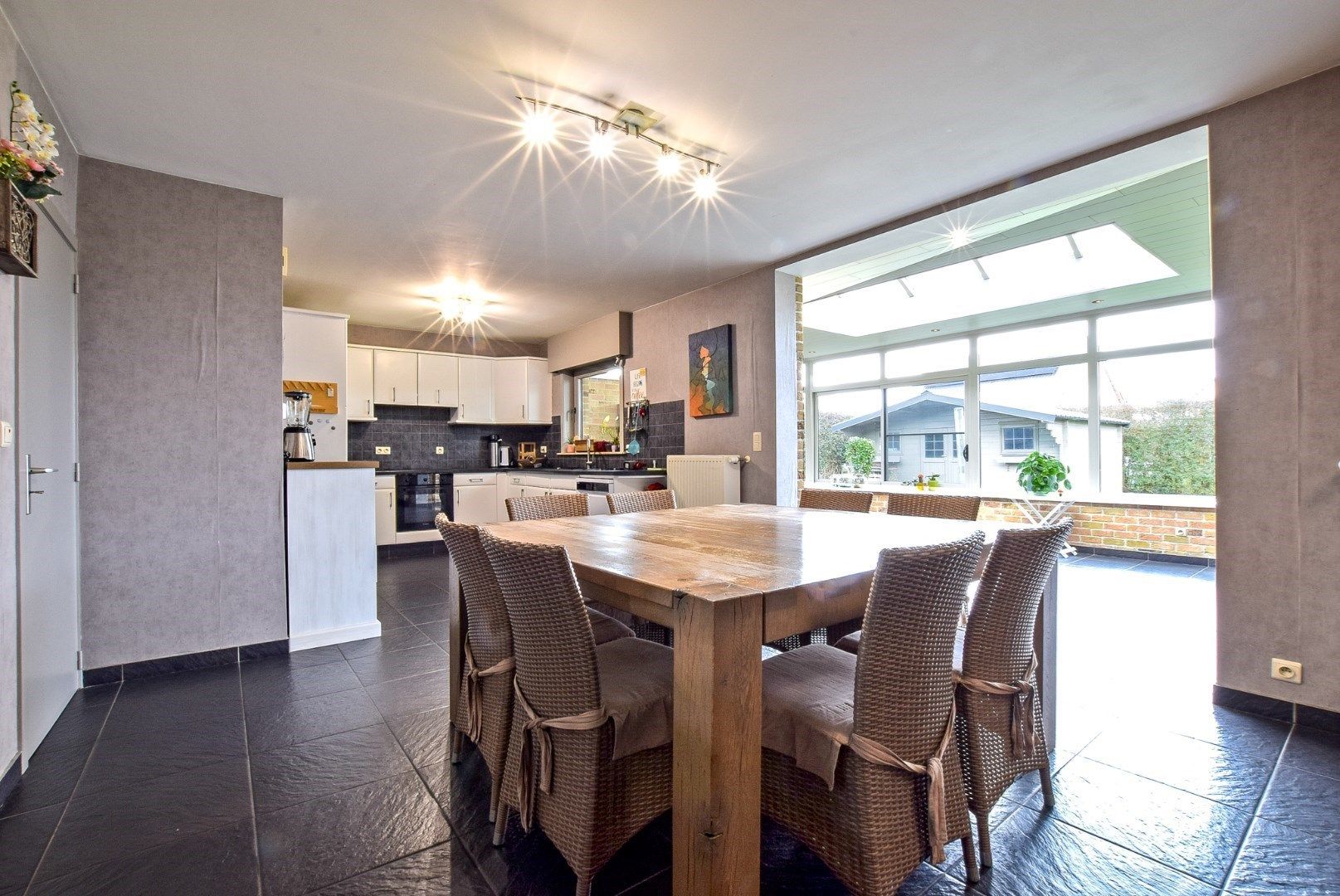 Energiezuinige alleenstaande villa met 5 slaapkamers. foto 11