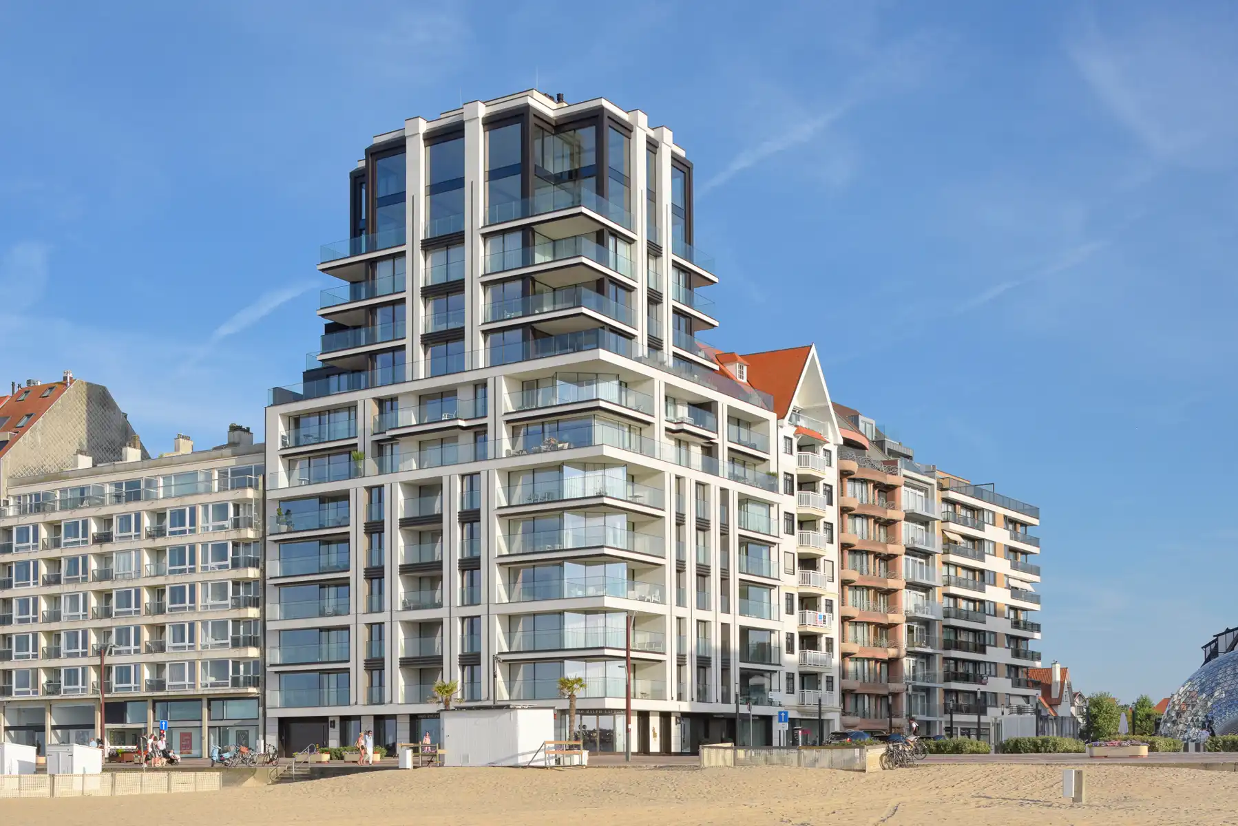 Appartement met zeezicht in de residentie One Carlton foto {{pictureIndex}}
