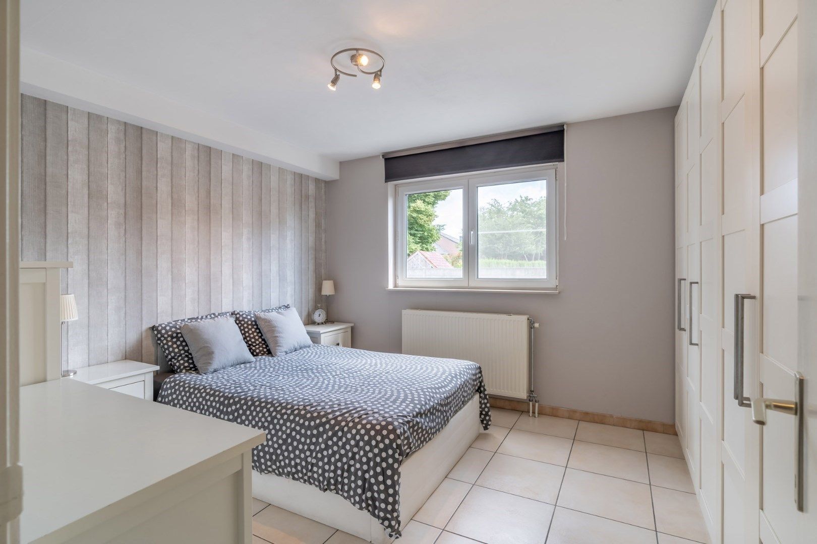 Verzorgd, degelijk en betaalbaar appartement met ruime kelder en inpandige garage foto 16