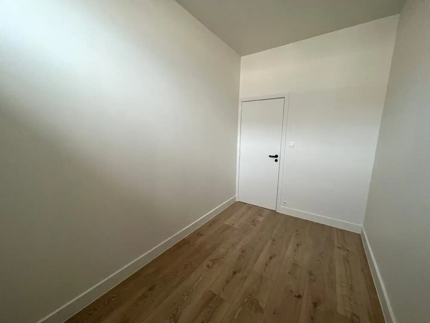 GEZELLIG APPARTEMENT MET APARTE SLAAPKAMER EN TERRAS VLAKBIJ STATION foto 10