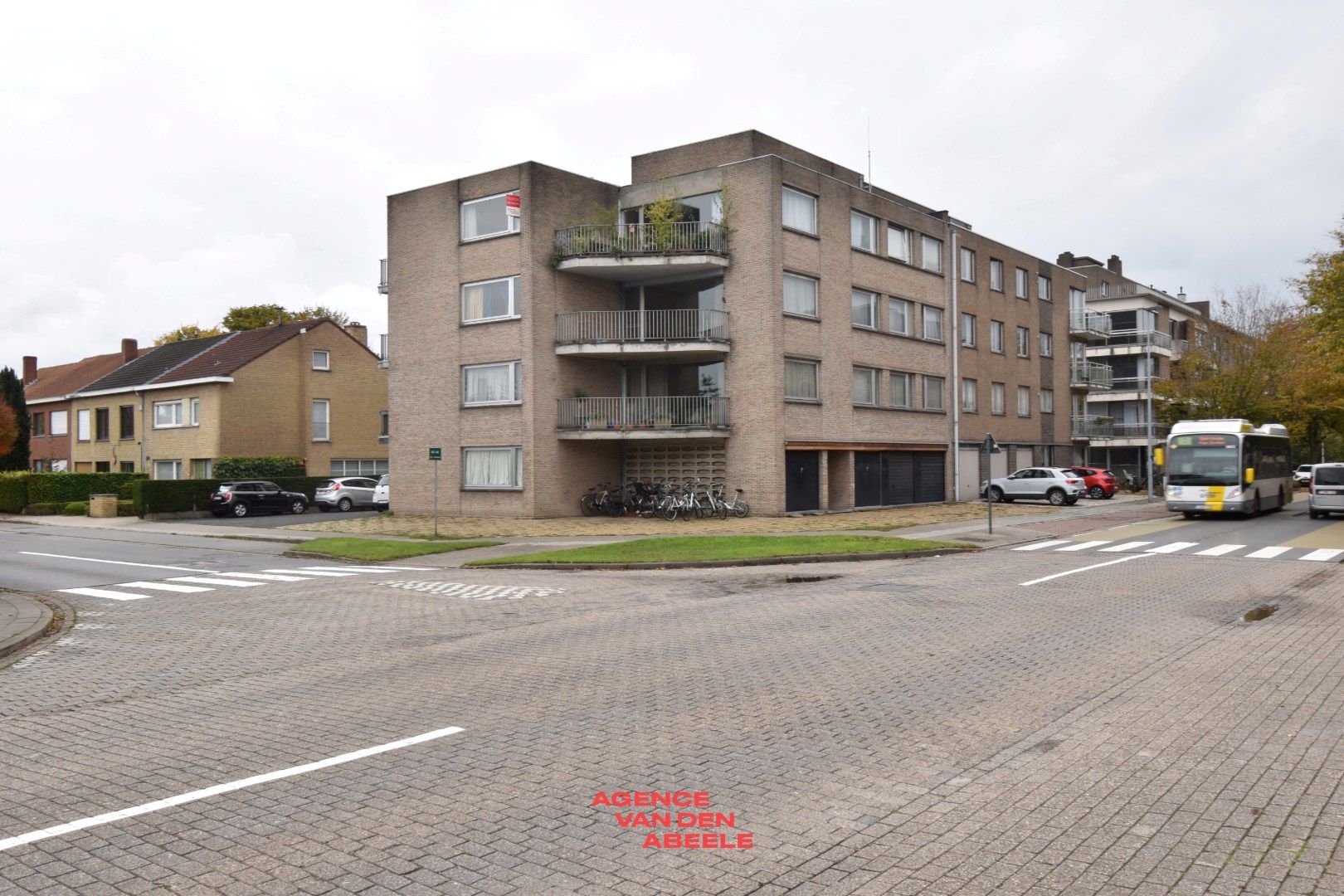 ()=>{if(producerUpdateValueVersion(node),producerAccessed(node),node.value===ERRORED)throw node.error;return node.value} Peter Benoitlaan 55 -/6 - 8200 Brugge