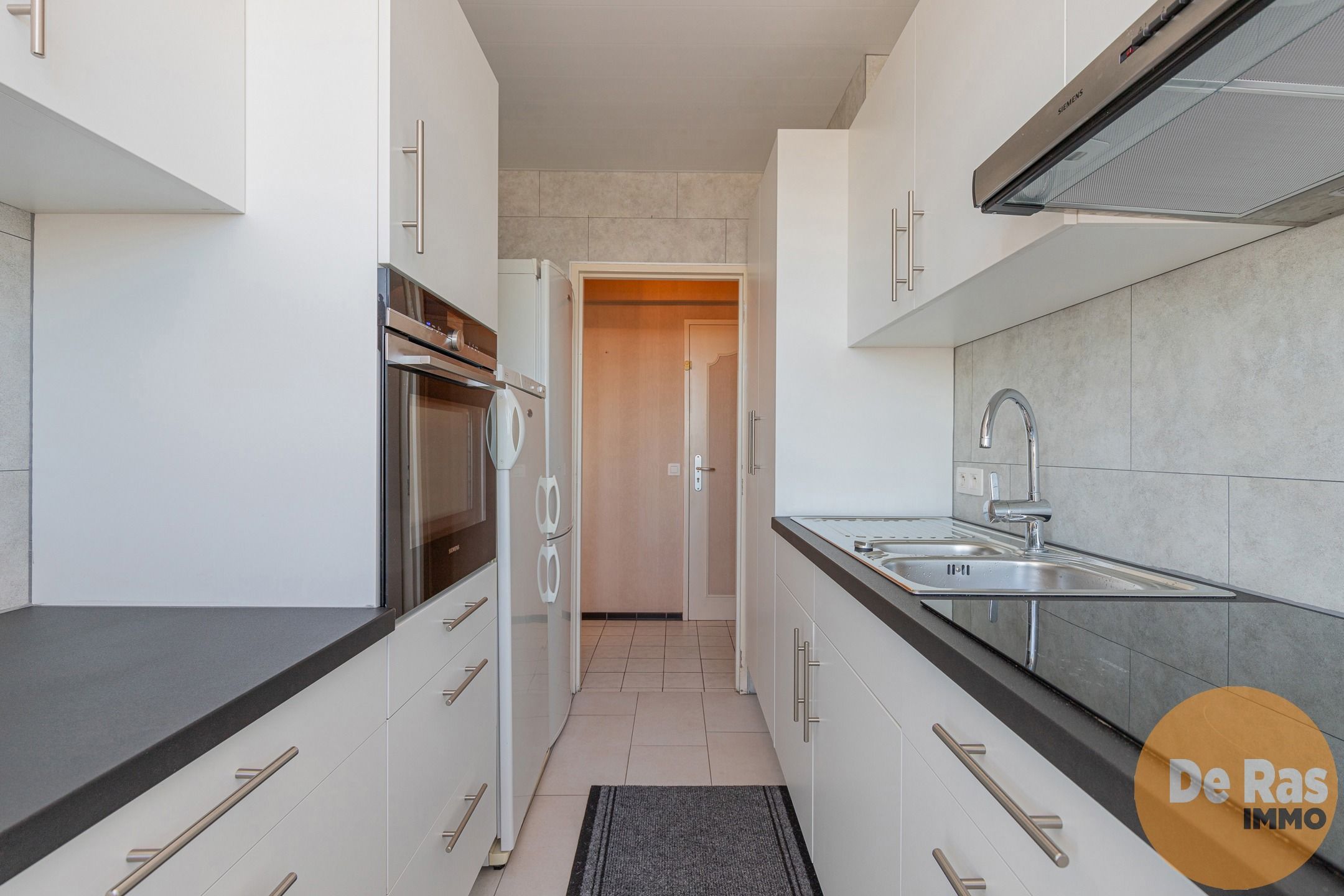 AALST–Instapklaar en goed gelegen 2-slaapkamerappartement foto 6