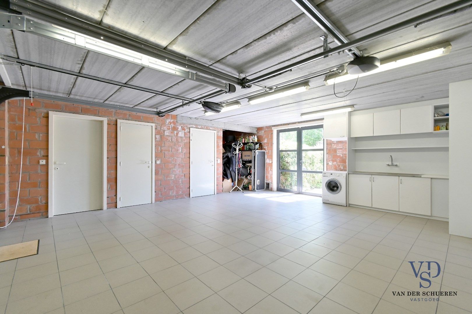 Exclusieve villa met weide (ca. 1 ha) en adembenemende vergezichten foto 27